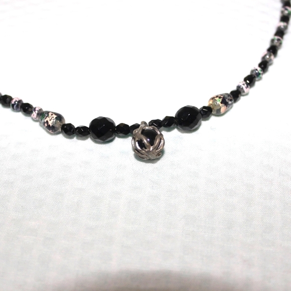 Women's H/M Black & Black/Pink Beaded Necklace - Picture 4 of 16